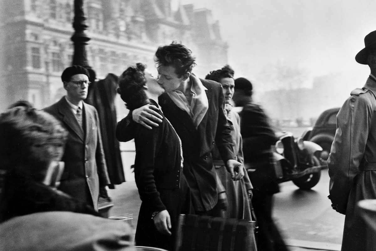 Robert Doisneau, Le baiser de l'Hotel de ville, 1950